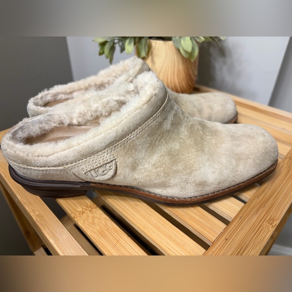 UGG Cream Suede Mule Women’s Size 7 - Picture 2 of 7